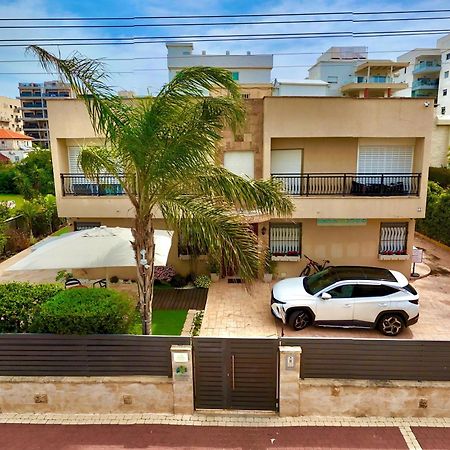 Sokolov Vacation Boutique Apartments By The Sea In Nahariya Exterior foto